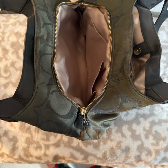 Coach Olive Shoulder Bag with Buckle Detail - Picture 3 of 4